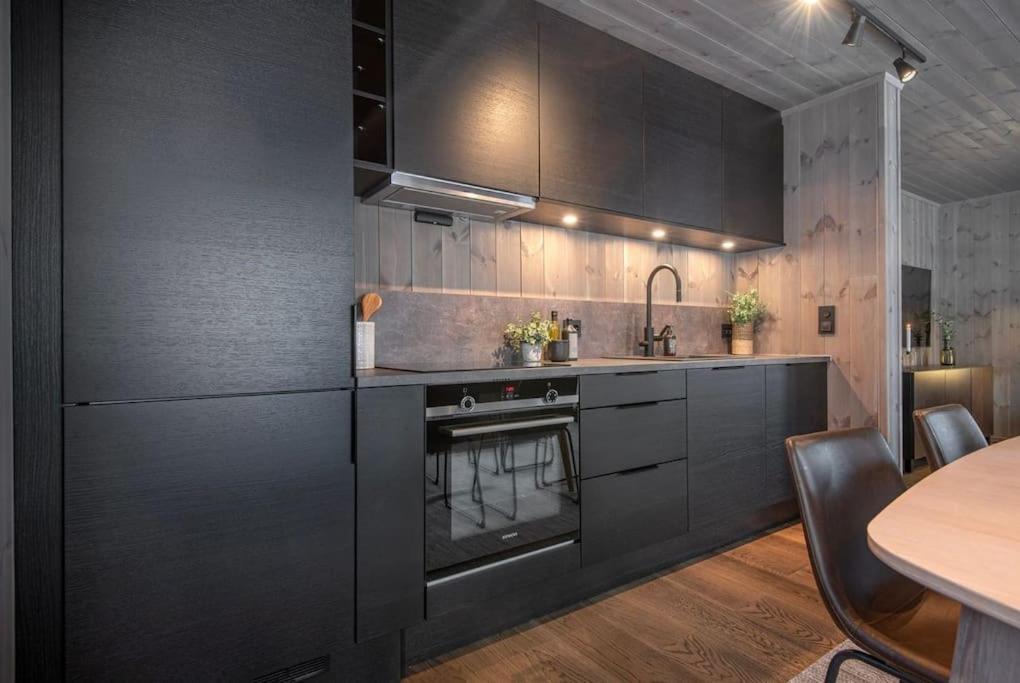 Nordic Charm Retreat With Sauna, Central To Strandafjellet Ski Resort & Geiranger Stranda  Eksteriør bilde